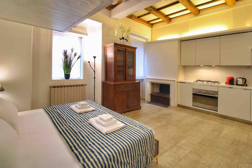 Cozy Studio Flat In Trastevere By Yourhost Roma Ngoại thất bức ảnh