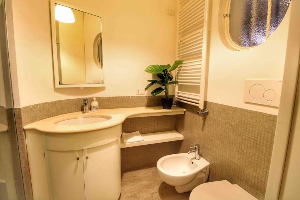 Cozy Studio Flat In Trastevere By Yourhost Roma Ngoại thất bức ảnh
